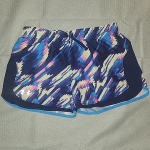 Under Armour YXL Multicolor Athletic Shorts